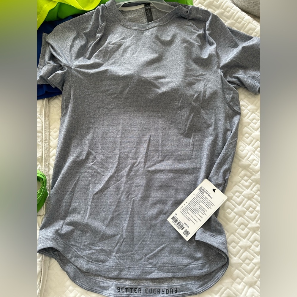 Men’s Lululemon Dry Sense training short sleeve